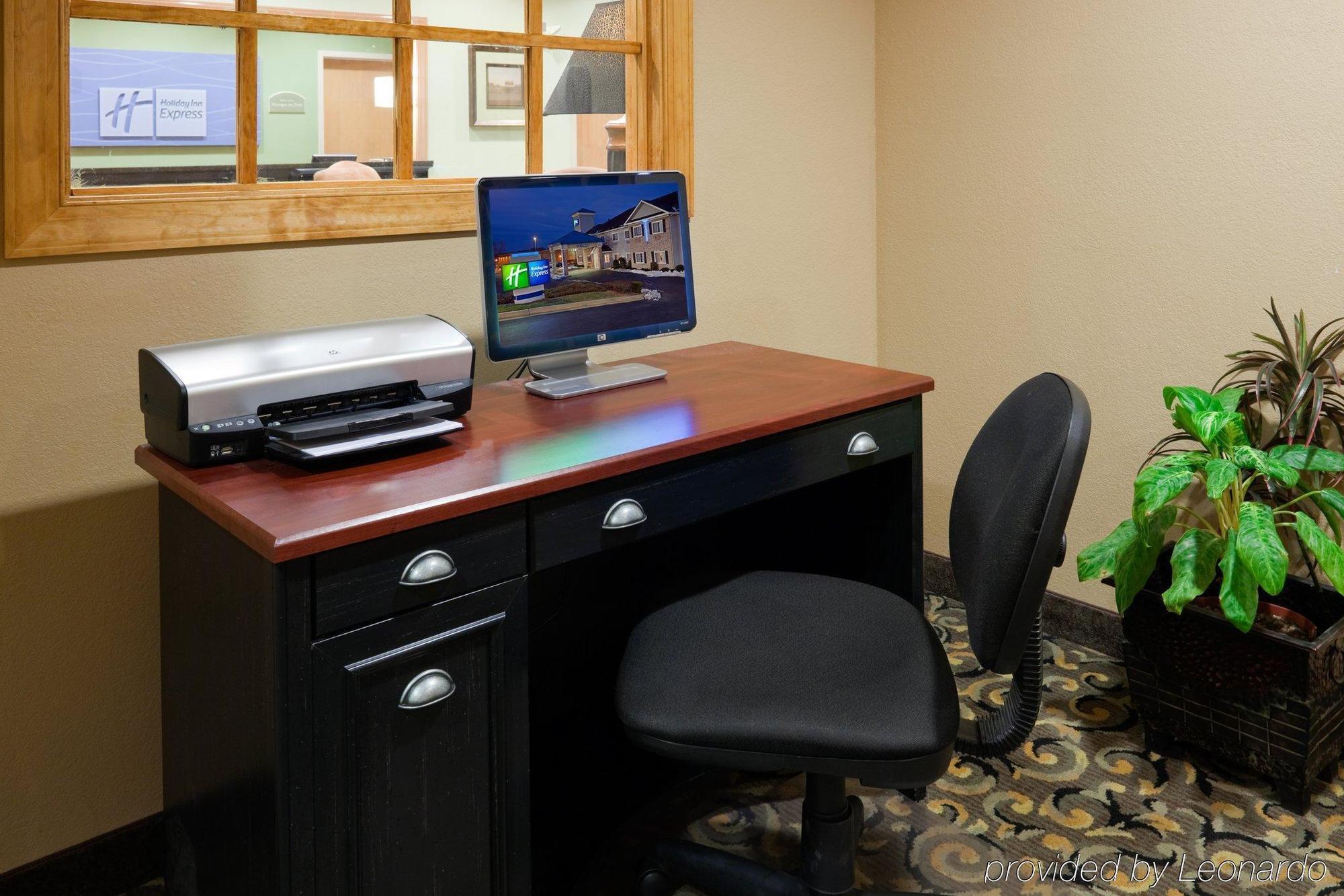 Quality Inn & Suites Hendersonville - Flat Rock Facilities photo